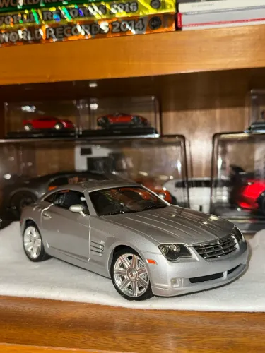 Miniatura Chrysler Crossfire 1:18