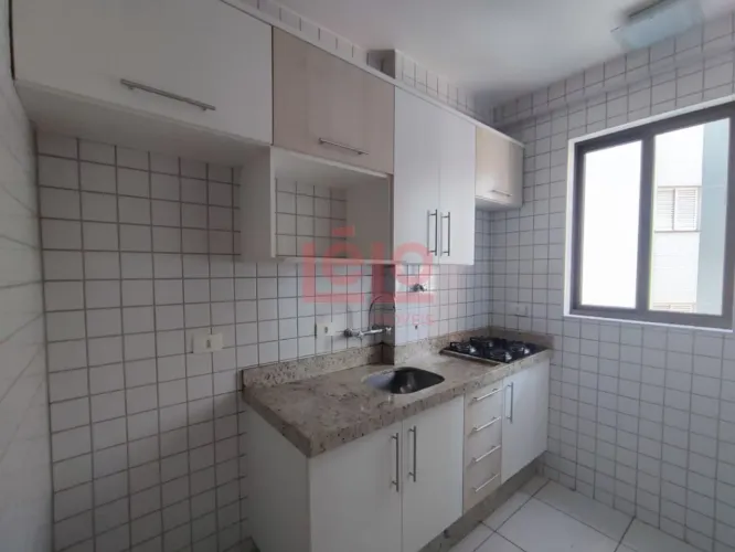 Apartamento para locação no Edifício Camilla Elena no Novo Centro em Maringá - Próximo ao