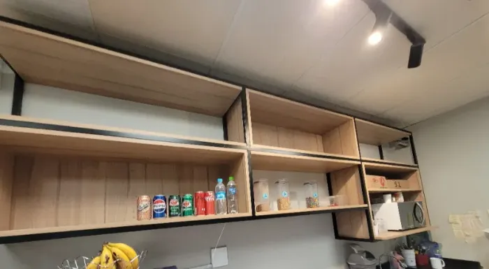 Armário de Metalon com MDF