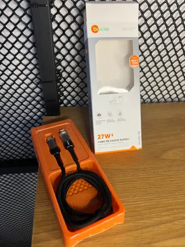 Cabo de iPhone com Visor porcentagem carga rápida 27w