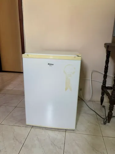 Frigobar Philco Modelo PH 85N