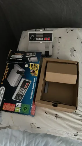 Nes Classic Edition + Snes Classic Edition (originais e funcionando)