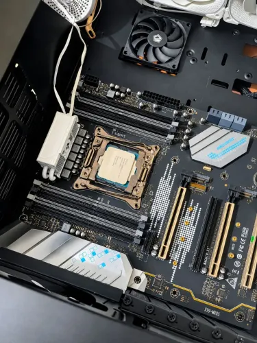 Kit X99 com TPM 2.0 XEON E5 2670 V3