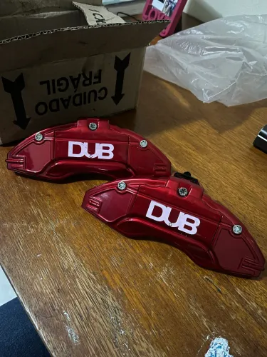 Par de Capas para Pinça de Freio DUB Vermelha - Esportiva Aro 15+