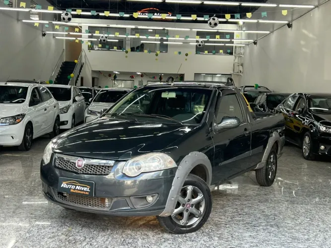Fiat Strada Trekking 1.6 16V Flex CS 2013