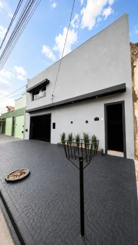 Casa à Venda - Universitário, Ituiutaba