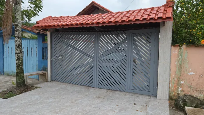 Aceita troca ou permuta  casa na praia 