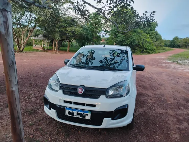 Fiat Uno Attractive 1.0 EVO Fire Flex 8V 5P 2021