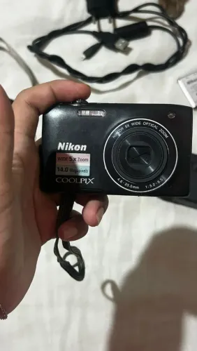 Nikon Coolpix (com defeito)