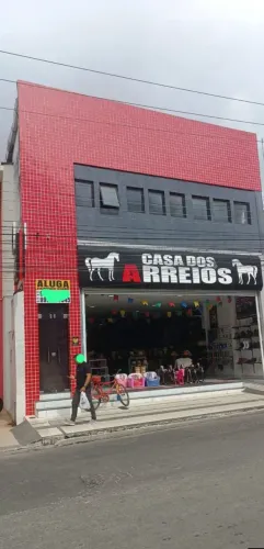 Alugo, ponto comercial parte superior.