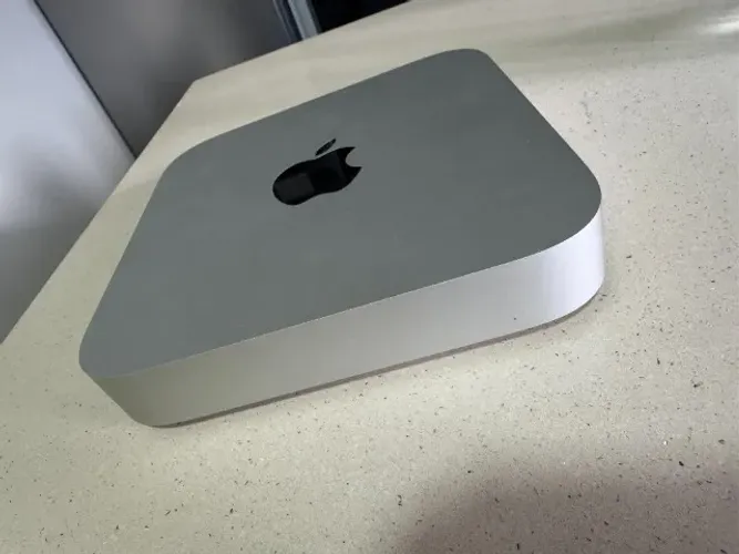 Mac Mini M2 16gb ram 256gb SSD + Dock Hagibis Completo