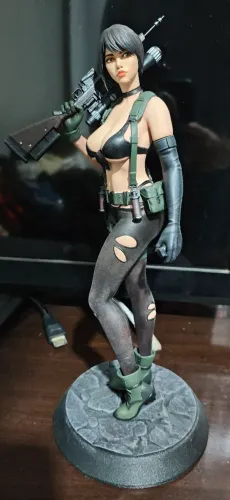 Figure figura quiet metal gear 1/6 pintura sob medida envio para todo Brasil