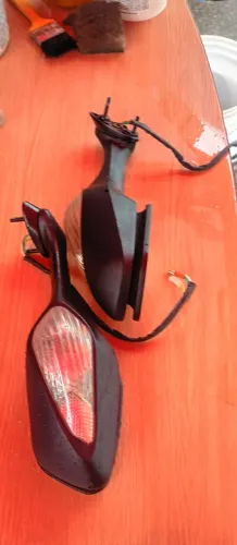 Vendo retrovisor CBR fire Blade mil rr modelo 2008