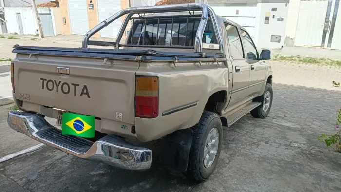 Toyota Hilux CD SR5 4X4 2.8 Diesel 2001