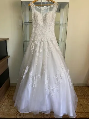 Vestido de Noiva David Tutera Original - Renda Luxuosa com Cauda - Tam. 36
