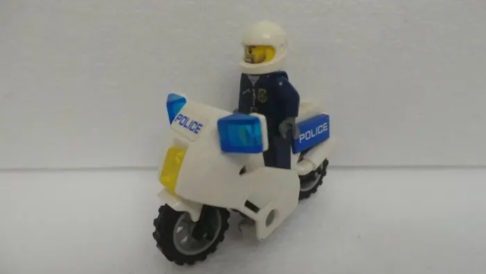 LEGO MOTOCICLETA POLÍCIA CÓDIGO 7235