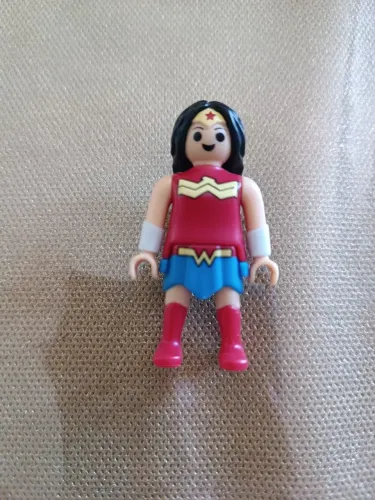 Mulher maravilha DC sem encarte somente a figura