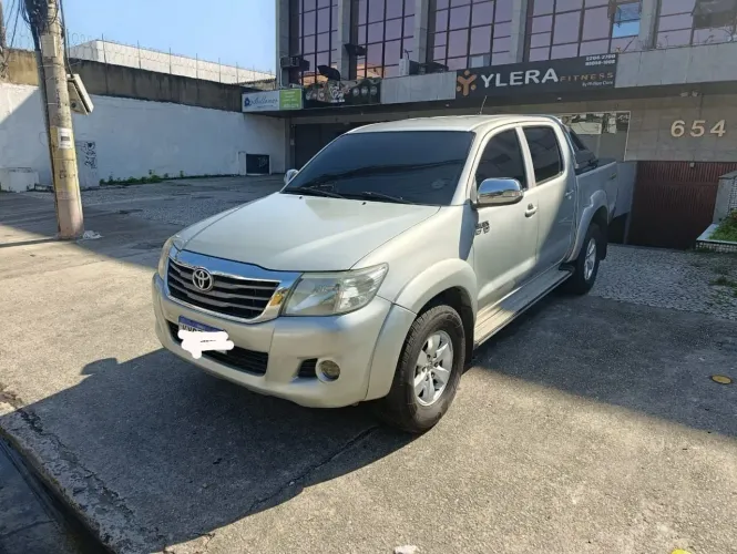 Toyota Hilux CD SRV 4X4 2.7 Flex 16V Aut. 2013