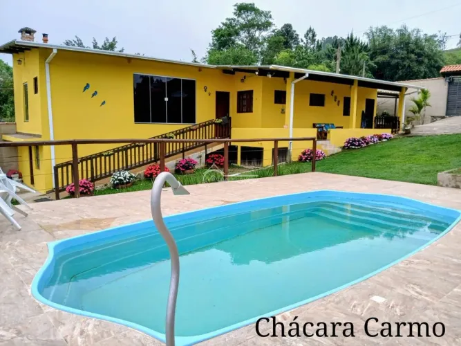 Chácara com 2 quartos, Condomínio Lagoinha - Jacareí