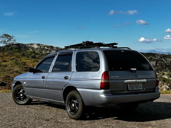 Ford Escort GL 1.8i 16V 3P 1998