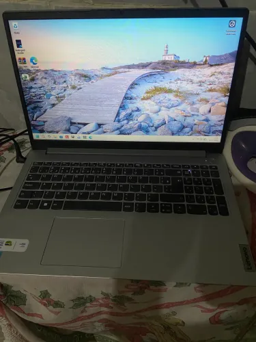 Notebook Lenovo corei3