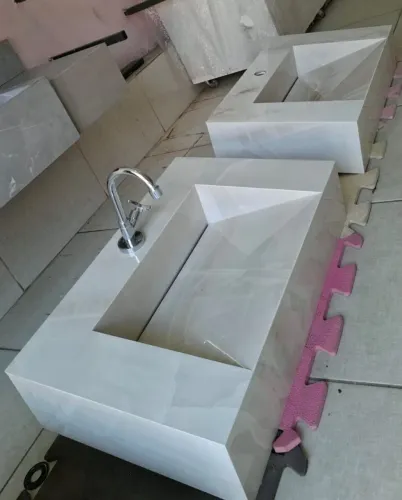 Lavatórios esculpidos no porcelanato