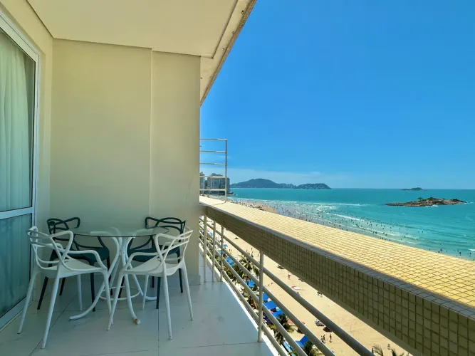 Apartamento Beira Mar 3 suites vaga no condominio, à venda, Pitangueiras, Guarujá, SP
