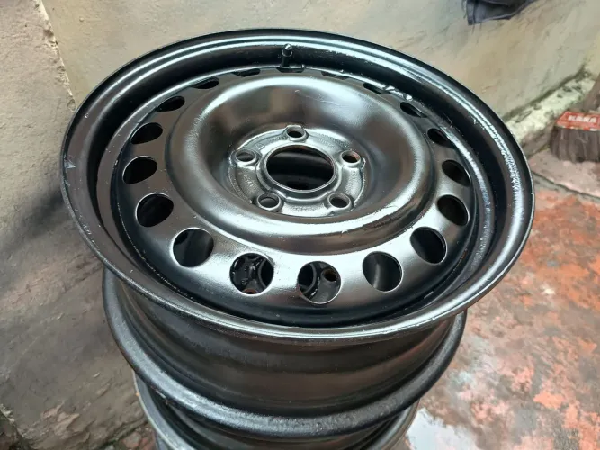 Aro 15 de bolinha Fumagalli original da GM Zafira. Vectra. 5 furos 