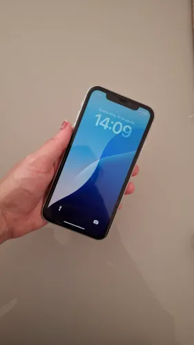 iPhone XR 128GB Branco | 92% Bateria | Muito Conservado