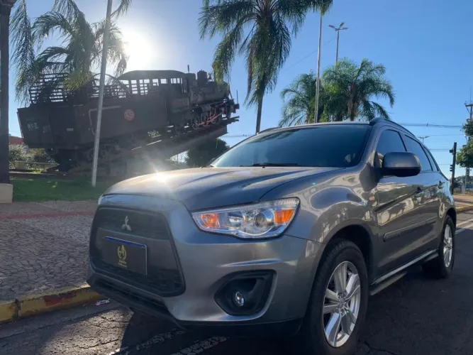 Mitsubishi ASX-S 2.0 16V 160cv Aut. 2013