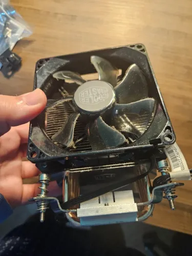 Aircooler para CPU - Cooler Master Hyper H412R