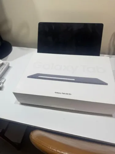 Galaxy Tab S10 FE+ Plus* 8/128GB Semi Novo S PEN / CAPA
