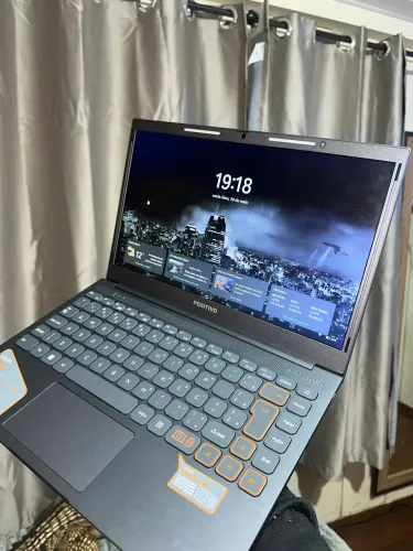 Notebook positivo 