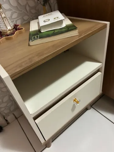 Mesa de cabeceira