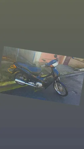 Moto biz 100(documento em dia)