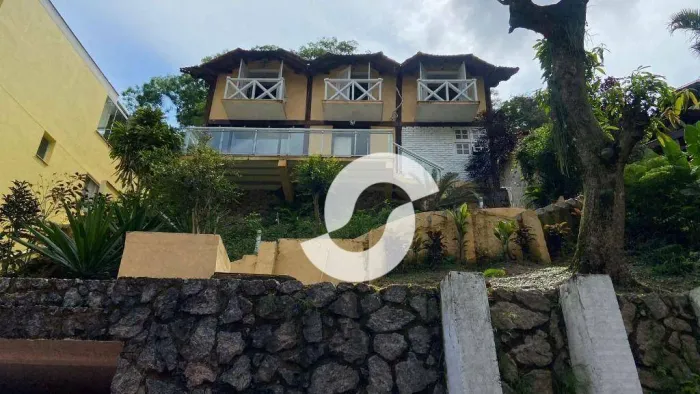 Casa à venda, 260 m² por R$ 980.000,00 - Itaipu - Niterói/RJ