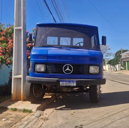 Caminhão 608 E 1986 