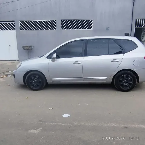 Kia Motors Carens EX 2.0 16V Aut. 2010
