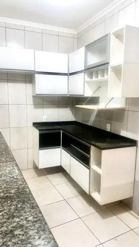 Imóvel para aluguel possui 10 metros quadrados com 2 quartos em Vila Zat - São Paulo - SP