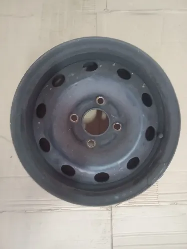 Vende se roda ferro aro 14