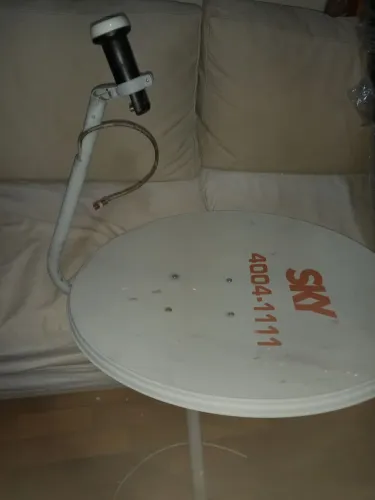 Antena sky 60cm,com 2 peças Lnb duplo,mais 15 metros de cabo