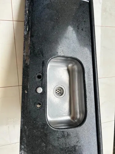 Pia e bancada de granito