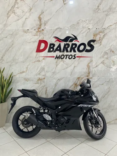 YAMAHA R3 2025