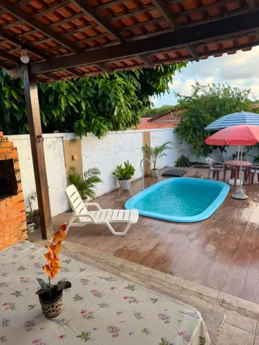 Alugo casa em Salinas