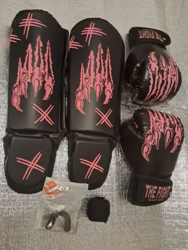 Kit Muay Thai Feminino:luva+caneleira+bandagem (tamanho 10oz)
