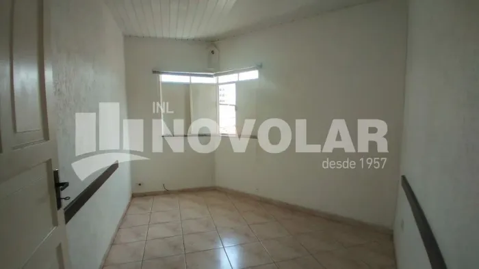 Predio Comercial, Casa Verde