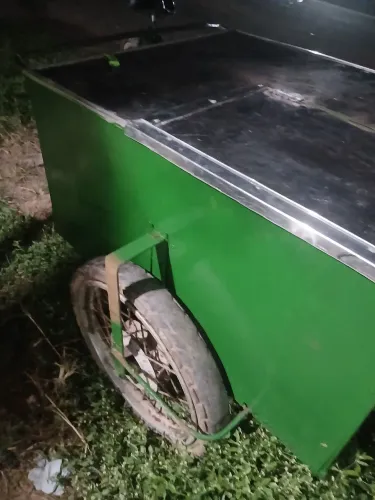 Vendo um carrinho de lanches