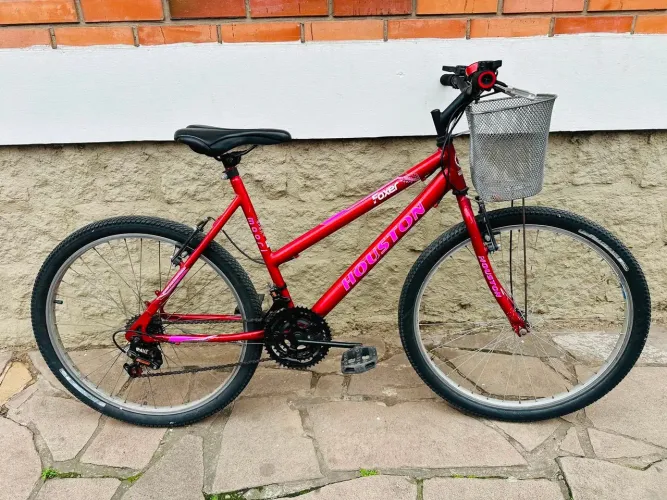 Bicicleta aro 26 hounton 21 marchas cestinha