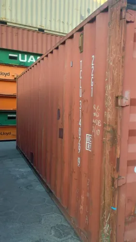 Container 6 metros (Dry)