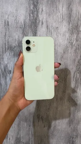 iPhone 12 verde água
